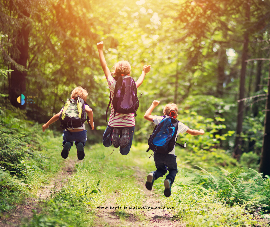 Caminatas en familia sobre rieles - Las 3 Vias Verdes de la Costa Blanca - www.experienciascostablanca.com