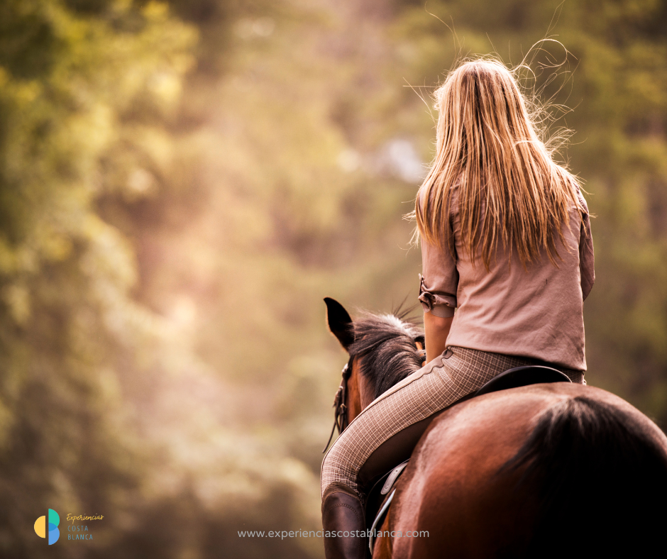 Explora la Costa Blanca a Caballo: Aventura única para disfrutar con la familia🐎🐴 - RESERVAS: www.experienciascostablanca.com